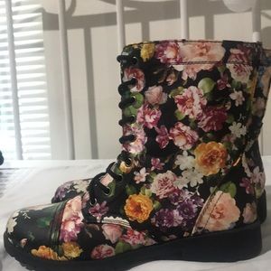 Floral boots